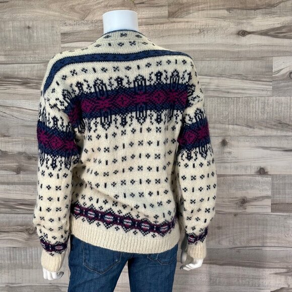 Vintage LL Bean Knit Sweater With Ornate Metal Buttons Size M - Picture 4 of 10